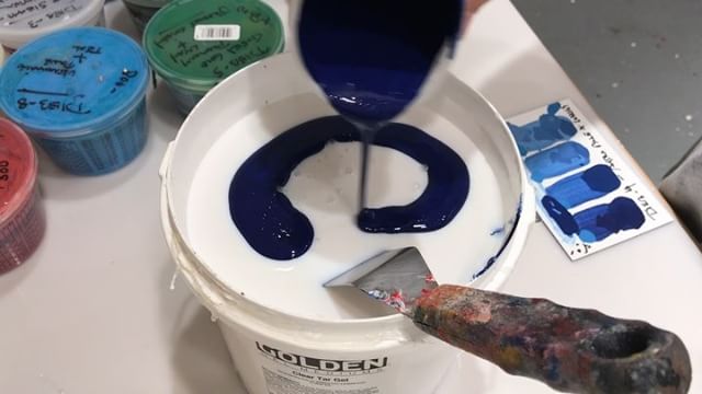 In the studio: Anthro blue and a touch of zinc white makes for a gallon of perfect blue! One color down -Seven or eight colors each to be mixed in batches of 1.5 to 2 gallons. Lots of @goldenpaints liquid acrylics and gels to get the desired quality and finish in my work. Stay tuned . . . .