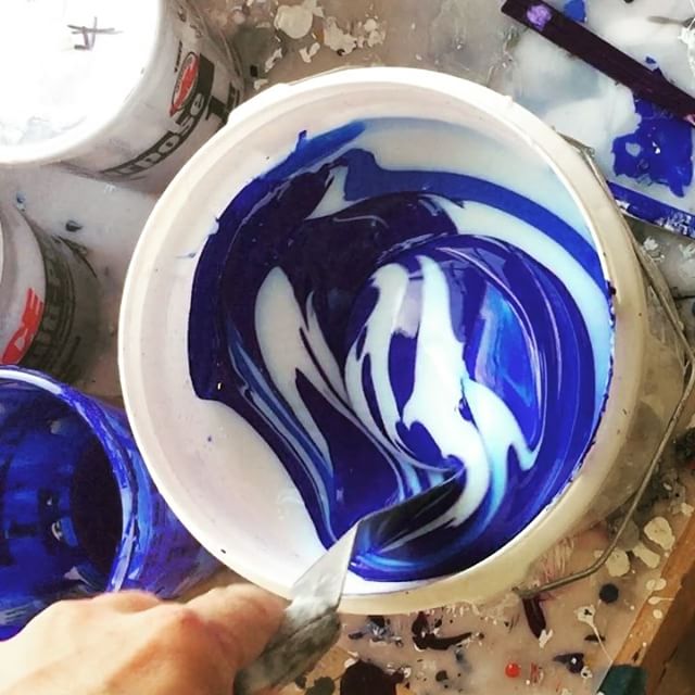 In the studio: it's not Black Friday is Beautiful Blue Friday. Getting ready for next layer of the paint pour project. This will be the last cobalt blue layer to complete the perfect acrylic paint sandwich. Stay tuned for the next steps