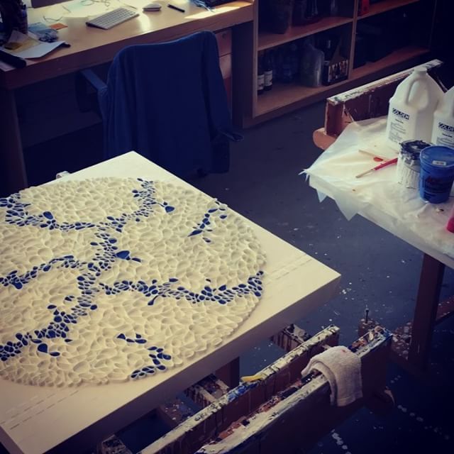 Today in the studio: time-lapse of another new piece for the Sausalito Art Festival! Gel filling and pattern building in with new color palette. This is a 36" x 36" piece - Braided Series.
