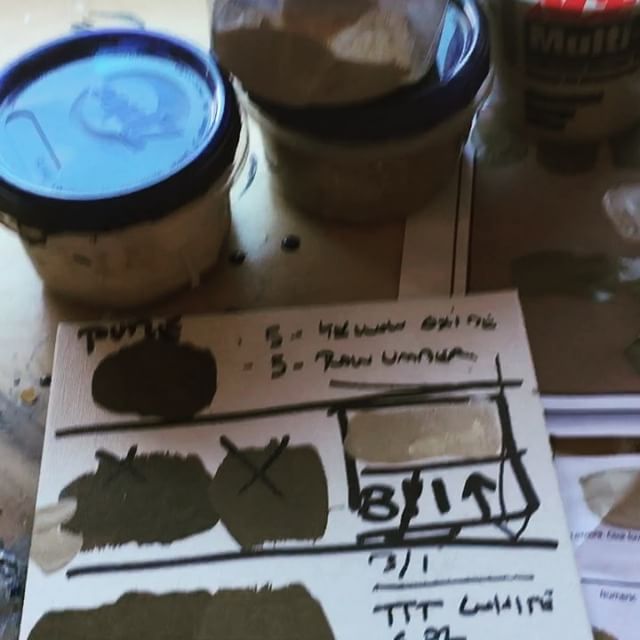 Today in the studio. Mixing gallons from sample sizes. Scaling color formulas to acrylic paint pouring formulas can be tricky. A bit of help from @goldenpaints with their gels and Gac mediums makes this process a lot easier. Consistent color, drying and gloss finish are the goals. . . .