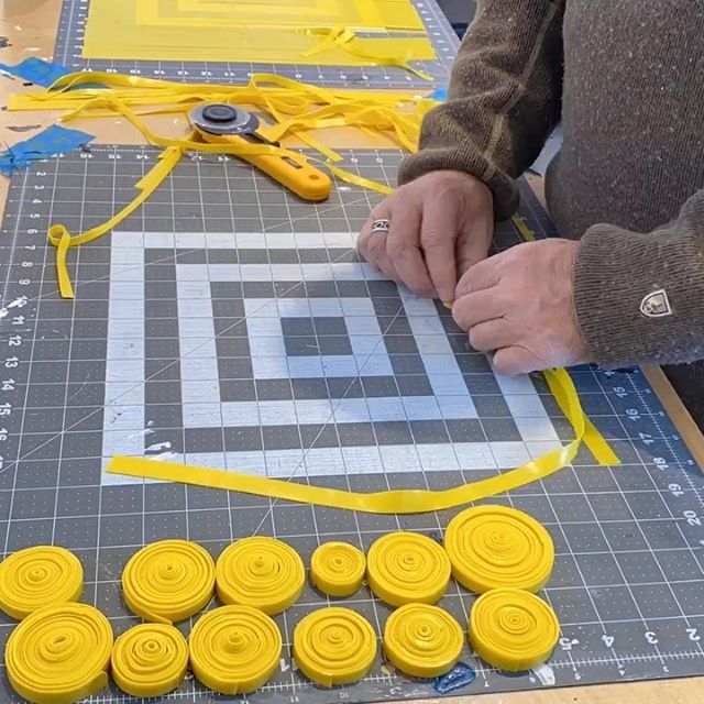 In the studio: yellow is on the Monday project menu.  One of 14 colors for completing this 72” round piece. . As promised my IG feed is going to be rather repetitive for next week as I’m going to be making lots and lots of these small paint pucks. Finally pushing to complete a piece that I’ve been working on sporadically for a couple of years. This is a quick time lapse of about 1 hour of  studio time. . ..getting work done for the upcoming Winter Open Studiis in early December. .
.