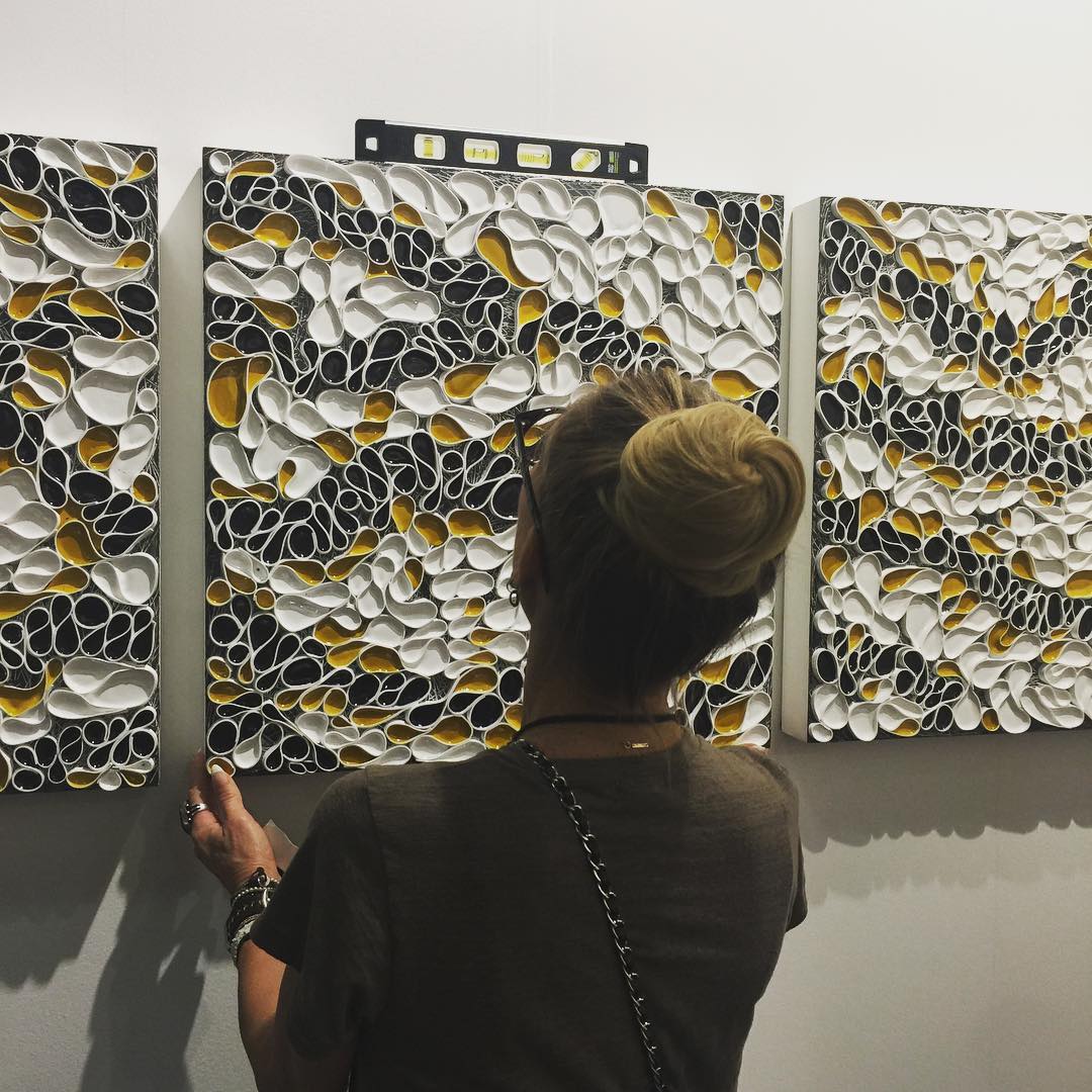 Last minute adjustments by @sincerelybain I'll be showing 3 new pieces from my Braided Series including this triptych.
In booth 300 the Jorge Mendez Gallery @jorgemendezgallery
First Look opening reception is tonight  February 16th • 6pm to 10pm. The show is open February 16th through February 19th. Busy week in Palm Springs with @modernism_week and the long Presidents day weekend. 
Art Palm Springs is at the Palm Springs Convention Center – 277 N Avenida Caballeros, Palm Springs, CA 92262  art-palmsprings.com

#palmsprings #artpalmsprings #artfair #artforsale #artcollector #artfairpalmsprings #jorgemendezgallery #artshow #palmspringsart #gallery #artgallery #artwork #artiststudio #artconsultant #presidentsday #sfartist #artistlife #painterslife #brianhuberart #studiolife #studio #modernartist #modernism_week #artfairs #artistphoto #modernart #modernism #contempoaryart #modernart #show #palmspringslife