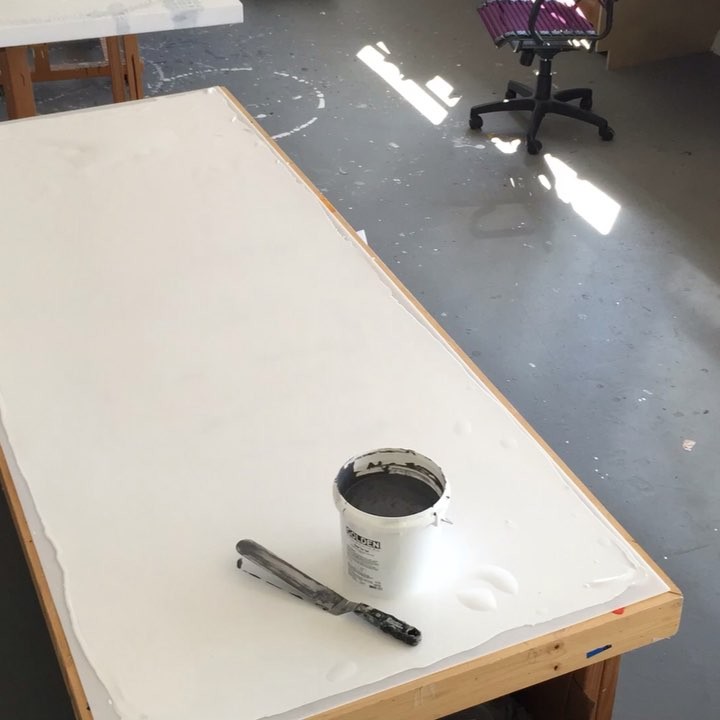 Today in the studio: adding a layer of grey gel to my acrylic skin sandwich. Next layer is white and I'm good to go. Close supervision and running commentary by @rickbegneaud and his trusty studio dog make this process a lot more fun.